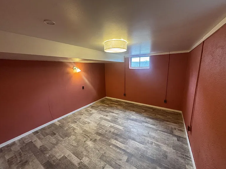 5390 S Greenwood St — Photo 7