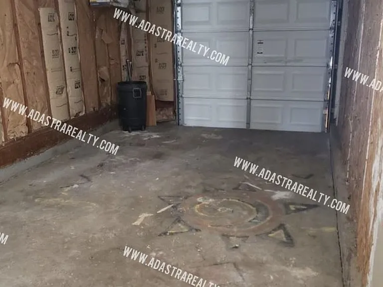 9203 Vaughn Ave — Photo 19