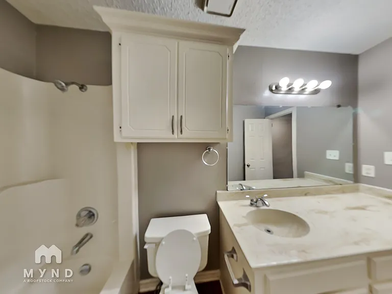 416 Carroll Ave — Photo 17