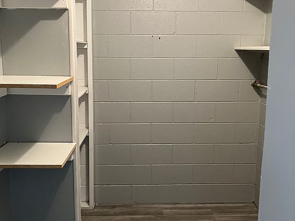 Utility room with washer/dryer (electric) hook-up