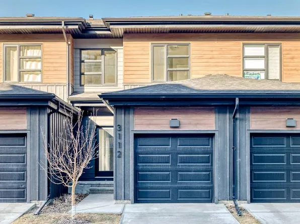 55 E Lucas Way NW #3112, Calgary, AB T3P 1M3