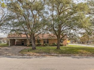 1732 Dillon Ave, Bryan, TX 77803