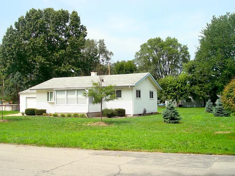 Front Yard Area