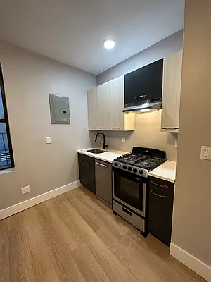 Rented by Peter R. Hungerford, LREB | media 1