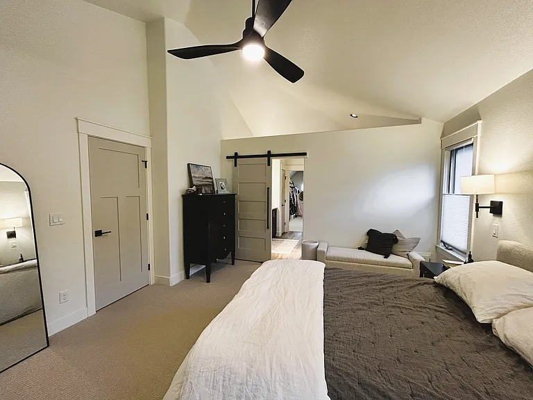 1035 Ashford Ct — Photo 17