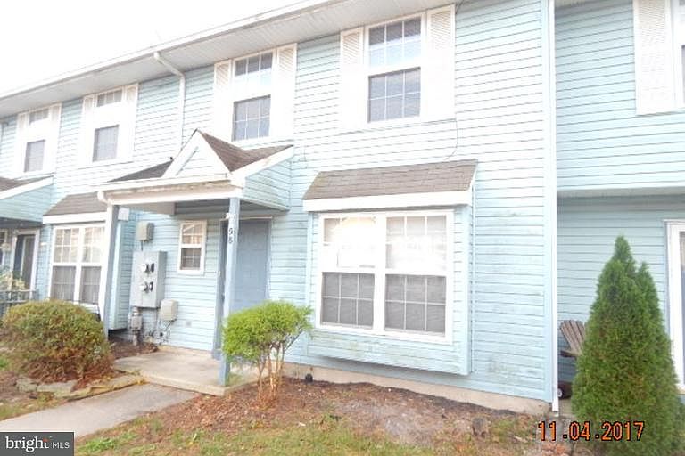 1st image of 58 Grant Ln