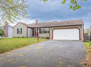 82 Cottonwood Rd, New Bedford, MA 02745