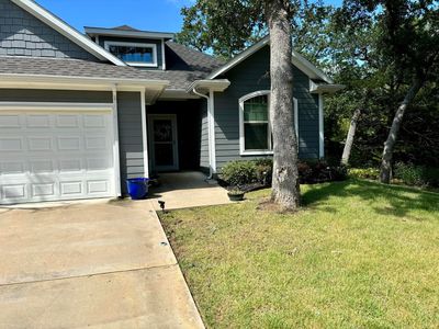 207 Colt Dr, Lake Kiowa, TX, 76240