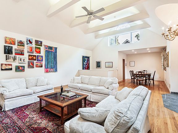 4th image of 571 W 231st St