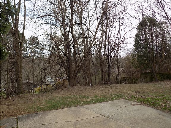 4th image of 5850 Heberton Dr