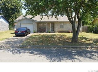 1109 S Oak St, Bristow, OK 74010