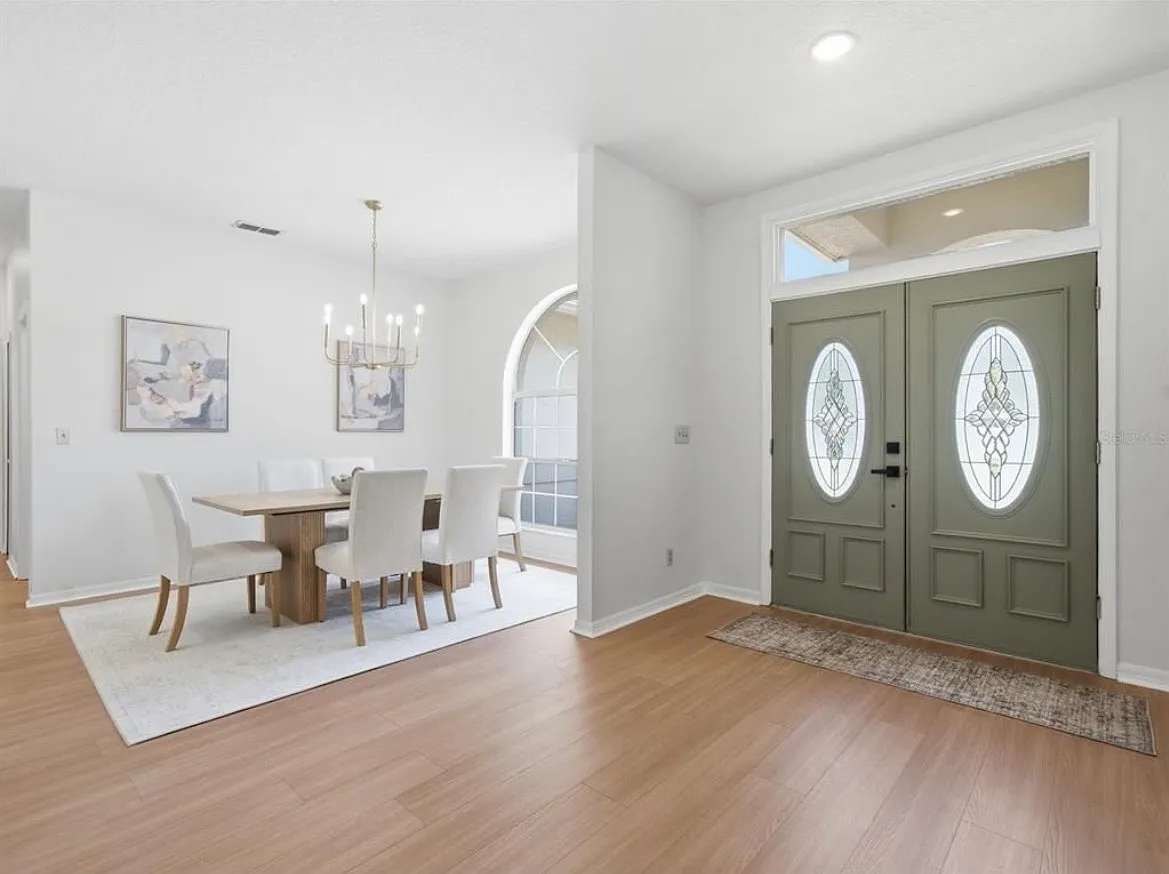 3 bed, 1825 sqft, $2,395 — Photo 3
