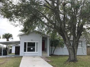 520 Fairhope Dr, Apollo Beach, FL 33572