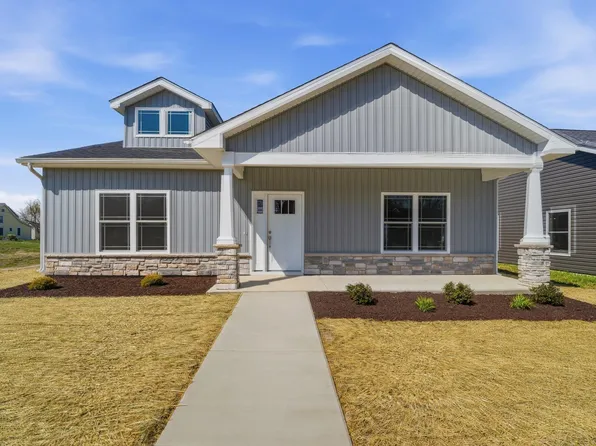 1004 E South St, Frankfort, IN 46041