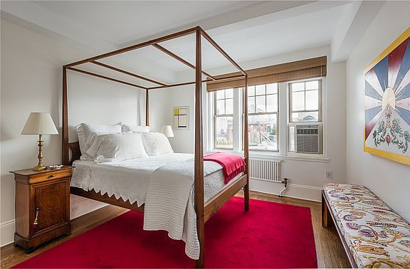5th image of 302 W 12th St APT 5C