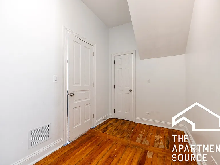 1847 S Loomis St #2 — Photo 11