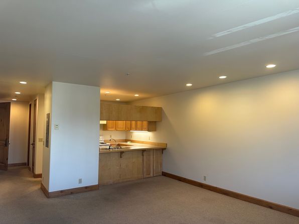 231 Washington Ave N #8