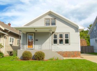 2059 Carter St, Racine, WI 53402