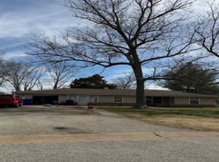 43 Oak Hill Dr, Ellisville, MO 63021