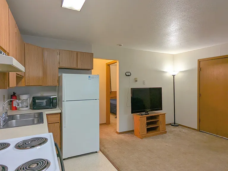 1420 Lacey St #6 — Photo 4