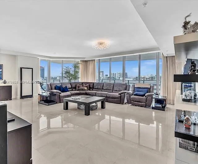 3535 S Ocean Dr #905 — Photo 7