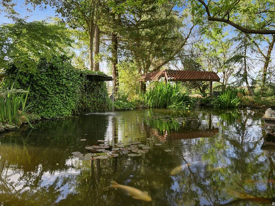 25303 N Lower Sacramento Rd, Acampo, CA 95220 | Zillow