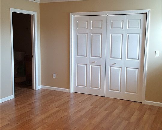 4th image of 530 Academy Dr