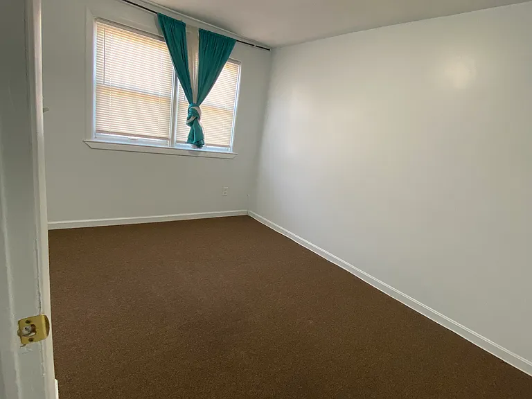 2167 Graythorn Rd — Photo 10