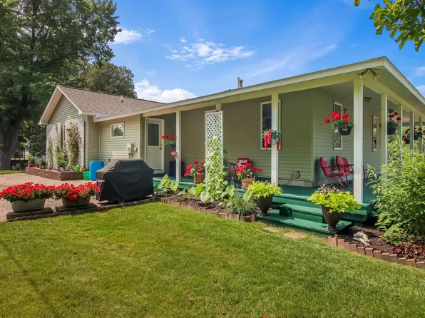 10311 SE Torch Lake Dr, Alden, MI 49612