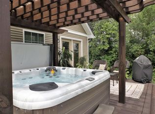 135 Meadowcrest Dr, Georgetown, KY 40324