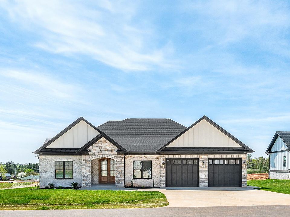 1st image of 19 Crest Ridge Ct