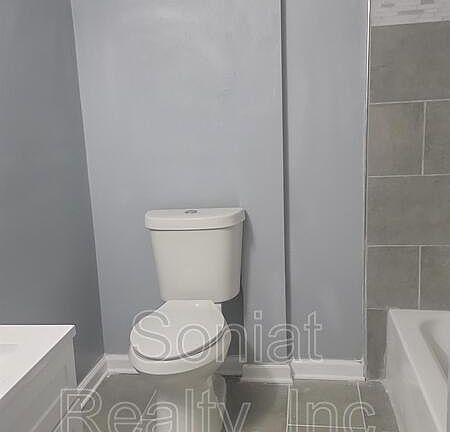 4th image of 1725 Nunez St APT C-1b