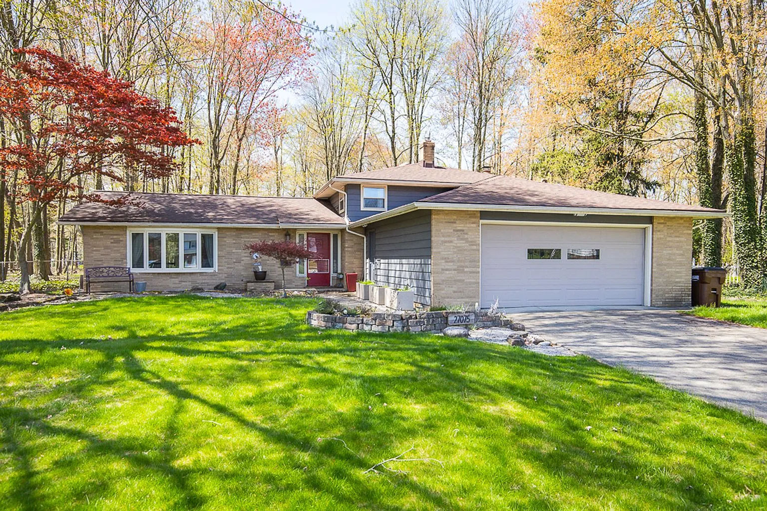 27075 Chopin Cir photo 1