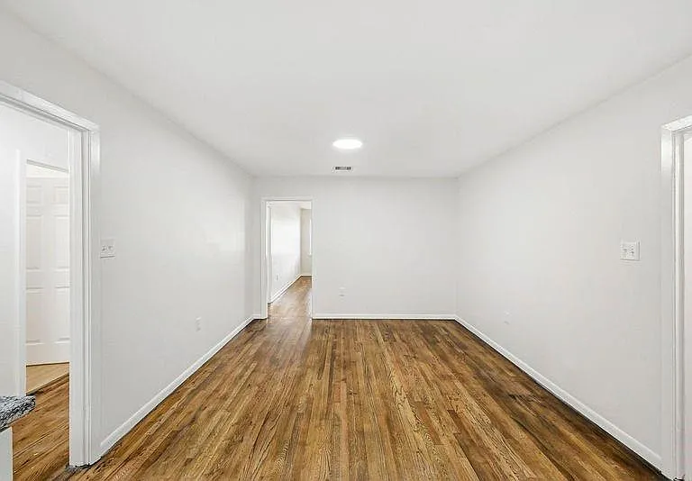 2409 Estate Dr — Photo 16