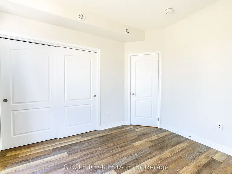 5016 Serena Dr #7 — Photo 17