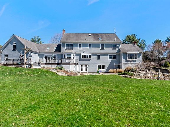 2nd image of 18 Abbey Ln
