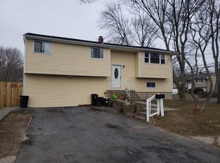 124 10th Ave, Brentwood, NY 11717
