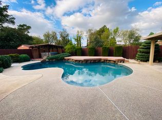 9021 Lismore Dr, Elk Grove, CA 95624