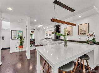 13893 NE 69th St APT 689, Redmond, WA 98052