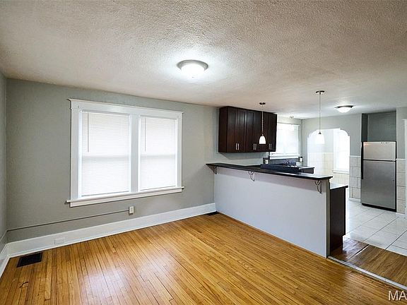 2nd image of 9038 Tudor Ave