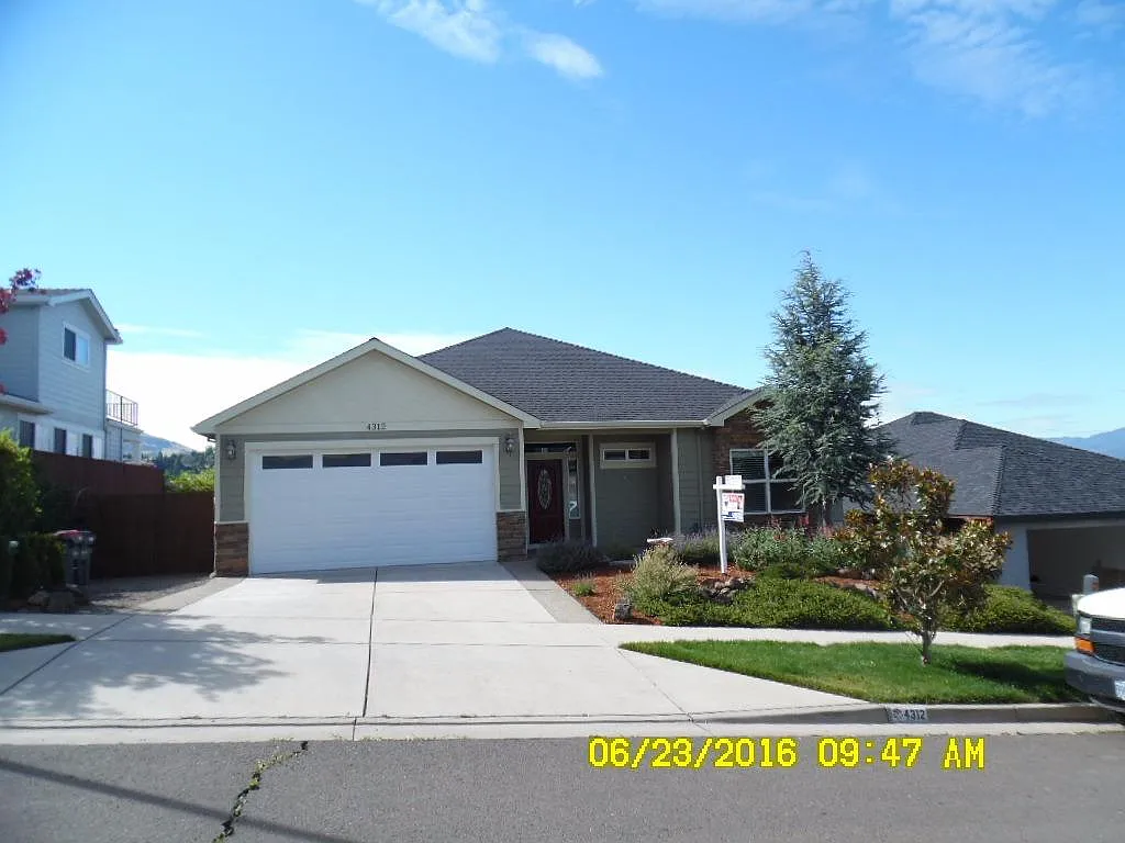 4312 Vineyard Ter photo 1