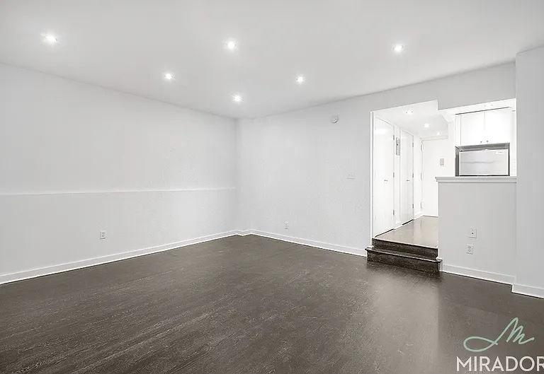 27 W 16th St #3-D — Photo 2