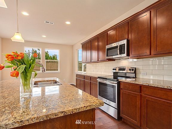 3rd image of 9020 Aster Street SE #124
