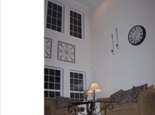 12 Sagewood Dr, Malvern, PA 19355