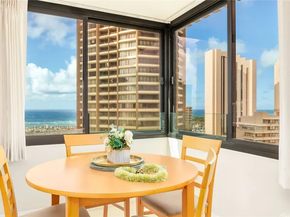 343 Hobron Ln APT 2004, Honolulu, HI 96815
