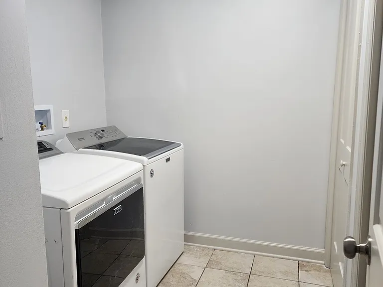 3353 York Pl #3353 — Photo 8