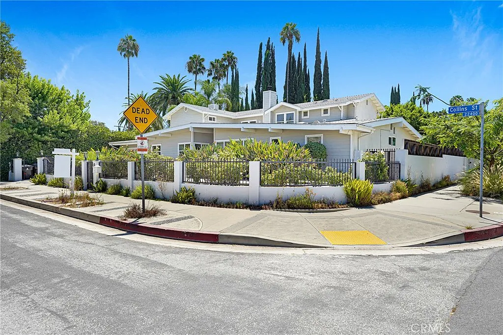 6 bed, 4236 sqft, $10,995 — Photo 4