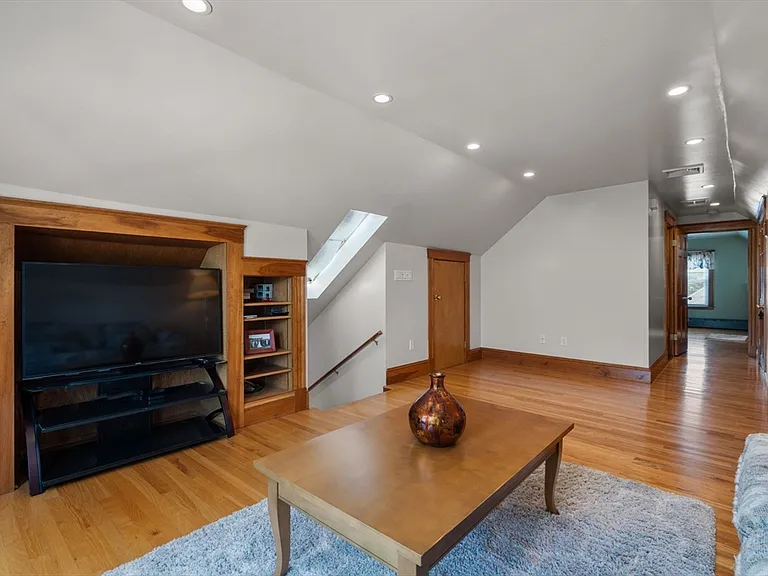 48 Chandler St #48 — Photo 26