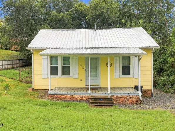 645 8th St, Newport, TN 37821