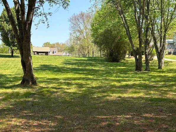 278 Savannah Shores Dr, Delano, TN 37325